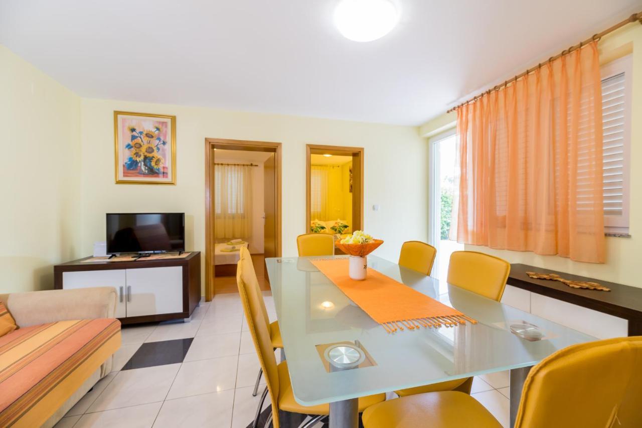 Apartments Ljubica Garden Baska  Bagian luar foto