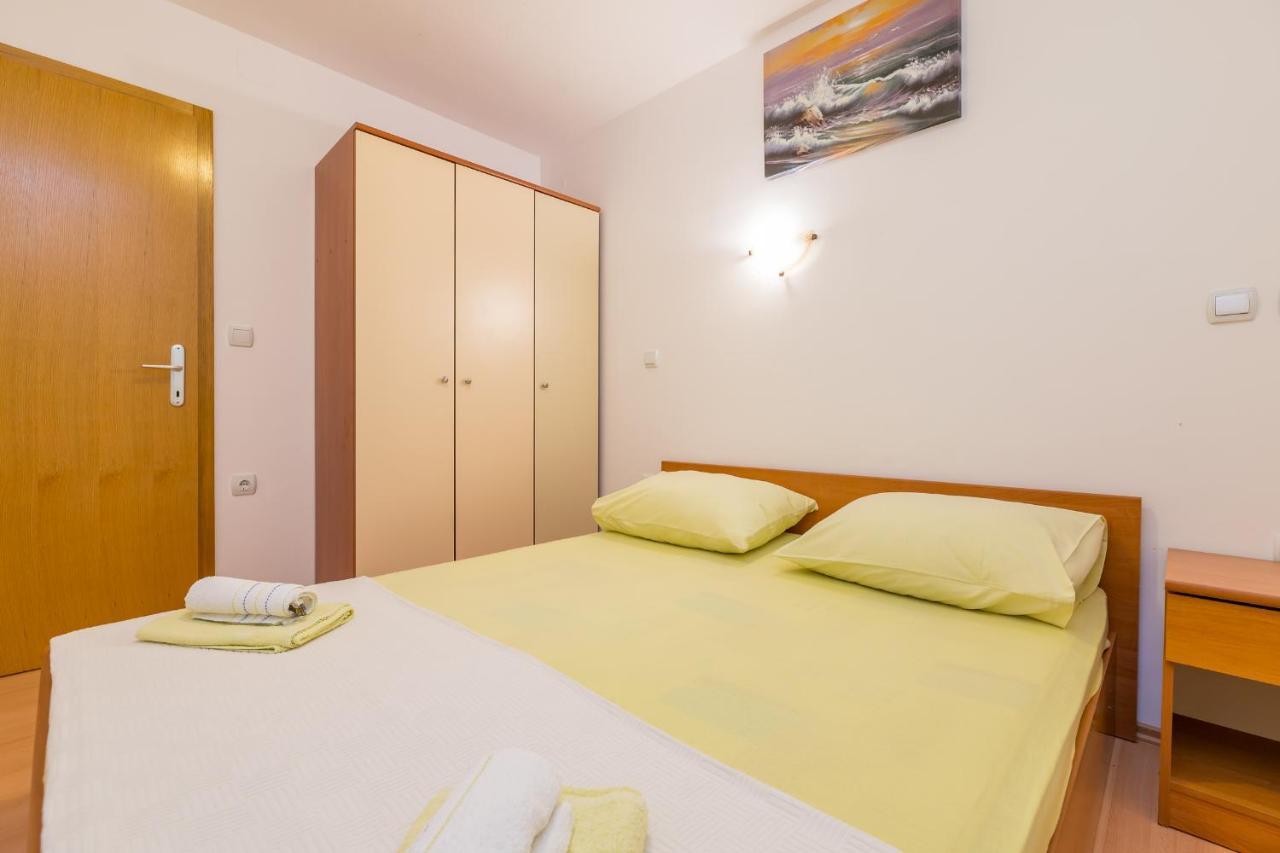 Apartments Ljubica Garden Baska  Bagian luar foto